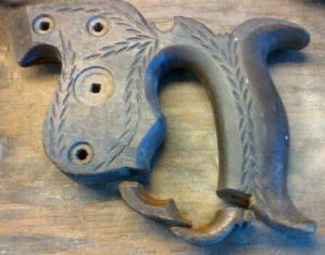 damaged handsaw handle